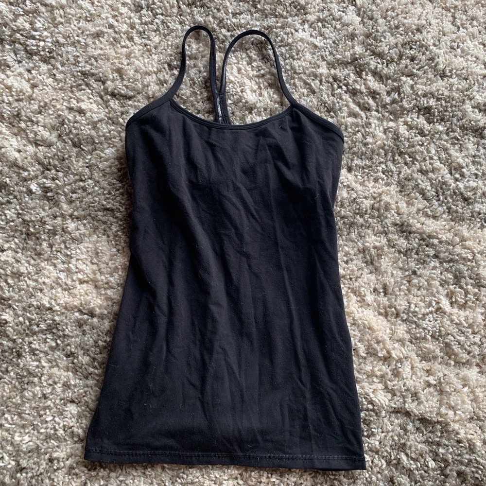 Lululemon tank size 8!🖤